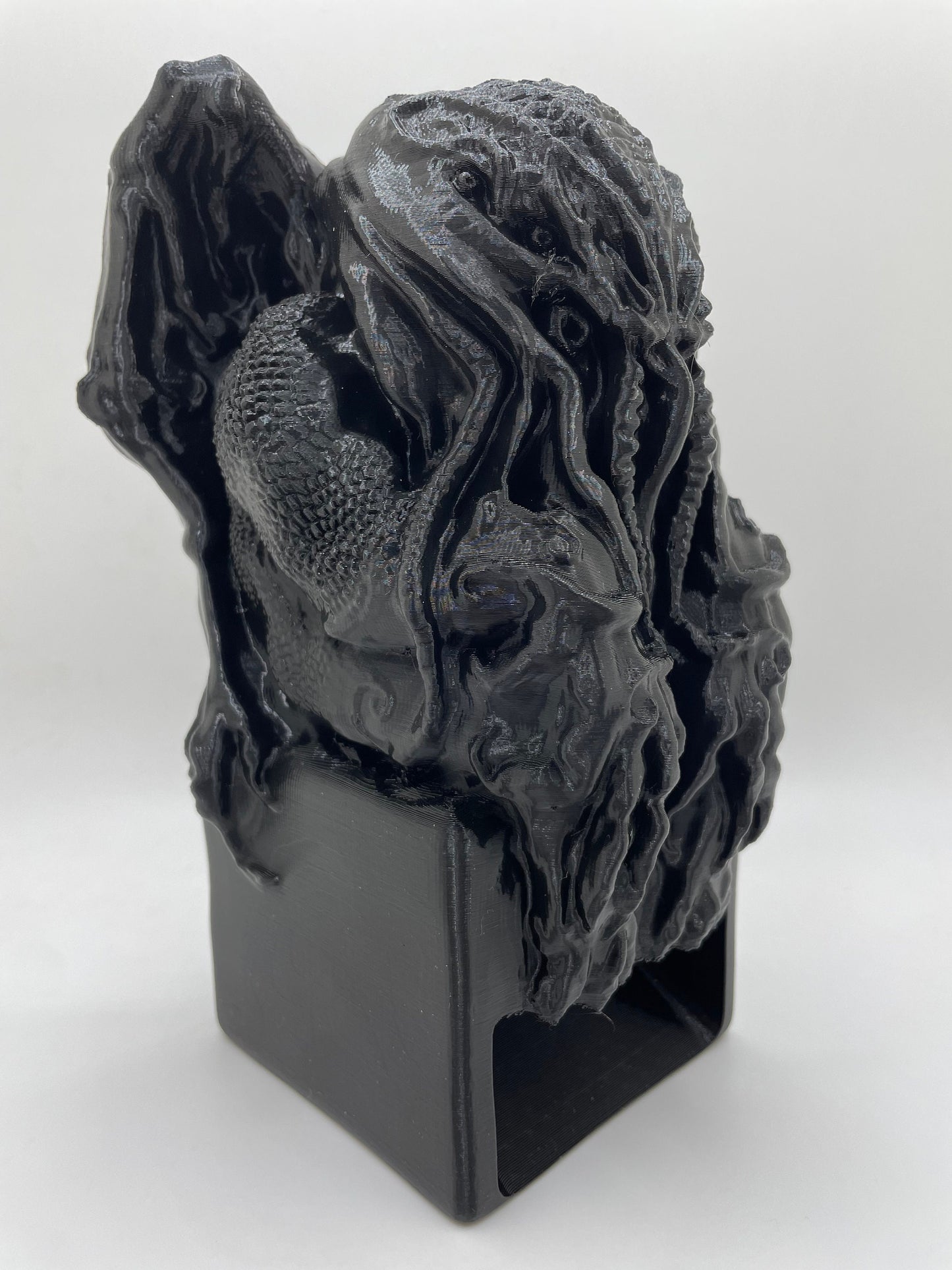 Cthulhu Idol Dice Tower
